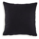 Veerbank Pillow (Set of 4)